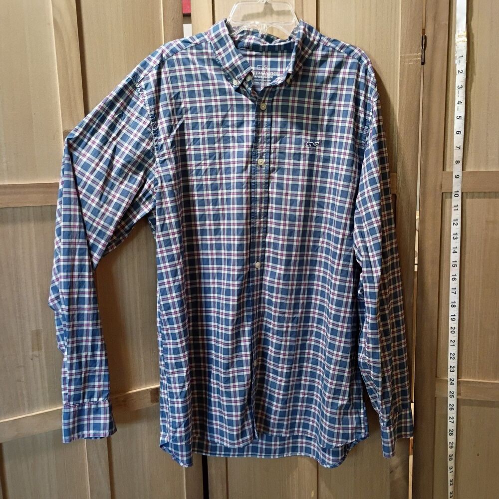 Vineyard Vines performance size large